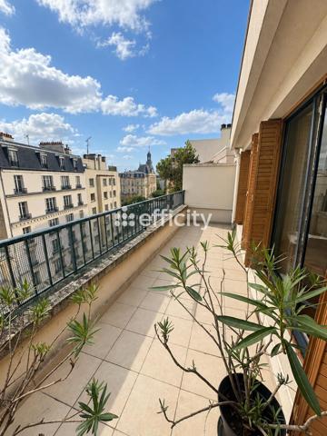 Appartement
         2 pièces
        - 42 m² 323 000 € *