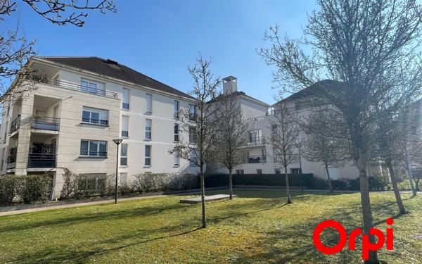 Appartement à vendre    2 pièces • 47 m2 Montigny-le-Bretonneux