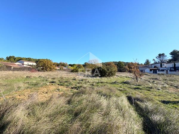 A VENDRE 84360 LAURIS TERRAIN CONSTRUCTIBLE DE 753M² A 1017M²