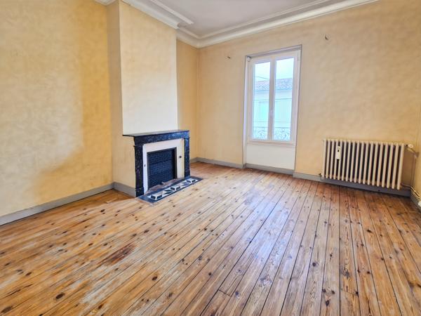 Auch (32000) Maison T6 de 173m2 avec jardin et garage