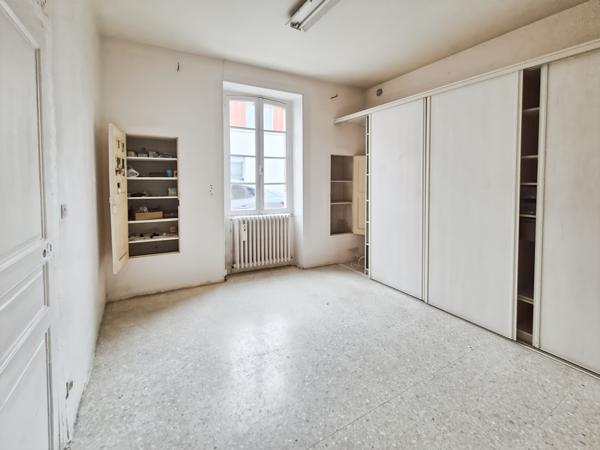 Auch (32000) Maison T6 de 173m2 avec jardin et garage