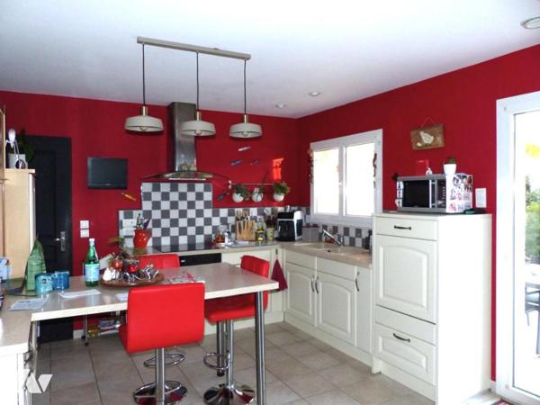 A VENDRE VILLA T5 AVEC PISCINE SUR GALLARGUES LE MONTUEUX