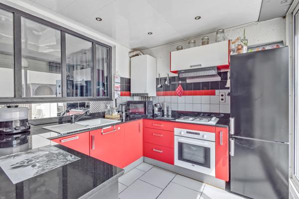 Istres (13800) Appartement type 2/3 d'environ 54m² avec garage et terrasses