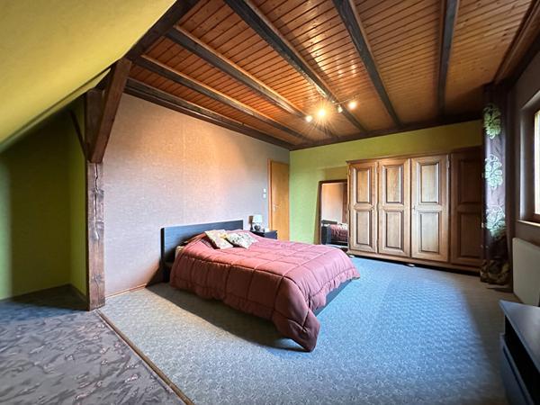 Maison - 7 pièces - 200 m²