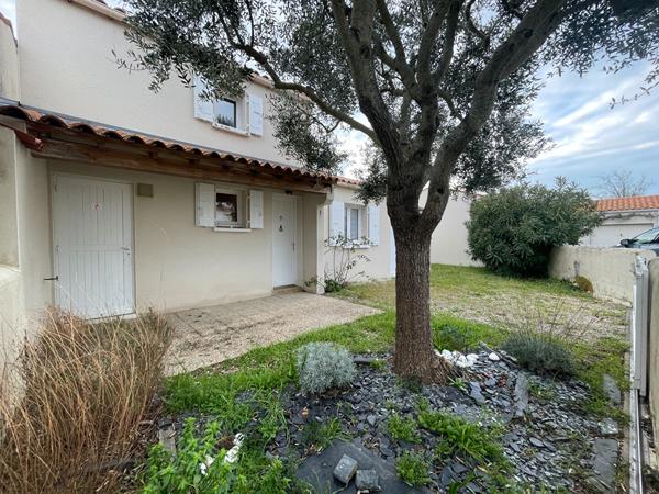 Maison à proximité immédiate du port de La Cotinière,