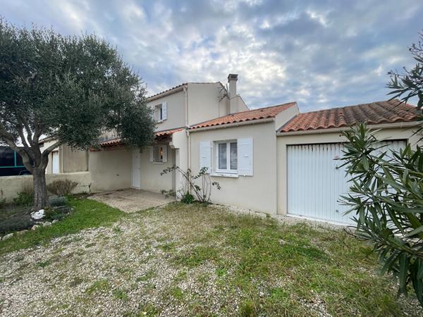 Maison à proximité immédiate du port de La Cotinière,