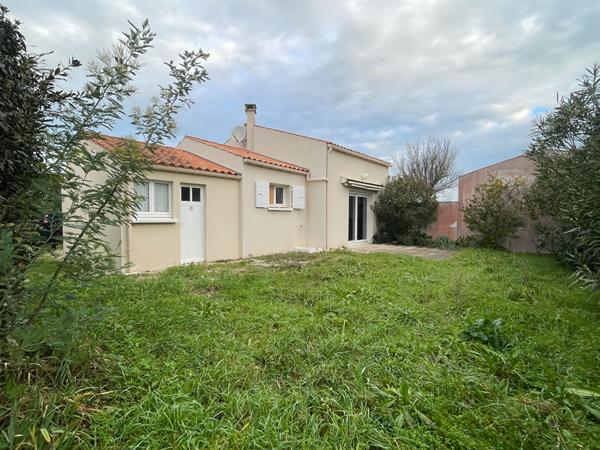 Maison à proximité immédiate du port de La Cotinière,