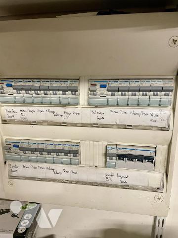 A VENDRE GITE, CHAMBRES D'HOTES ET MAISON A LAJO 48120