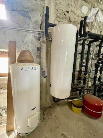 A VENDRE GITE, CHAMBRES D'HOTES ET MAISON A LAJO 48120