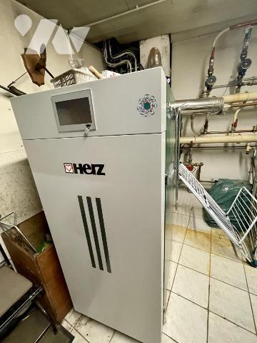 A VENDRE GITE, CHAMBRES D'HOTES ET MAISON A LAJO 48120