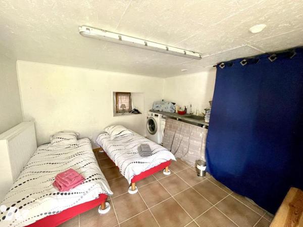 A VENDRE GITE, CHAMBRES D'HOTES ET MAISON A LAJO 48120