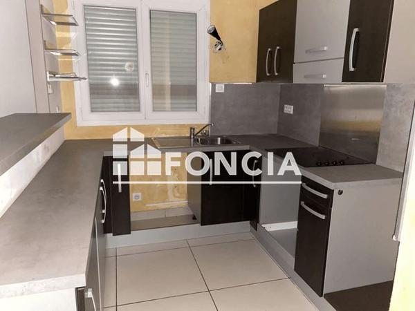 Location Appartement 4 pièces 84.4 m² - 17 RUE ARTHUR RIMBAUD Tarbes 65000