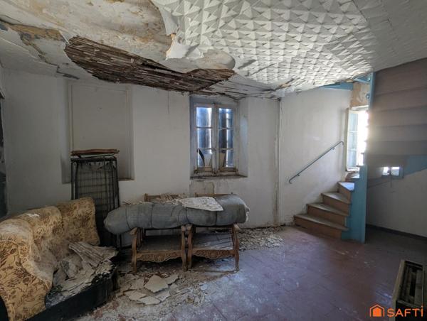 Maison de village à fort potentiel à Marguerittes.