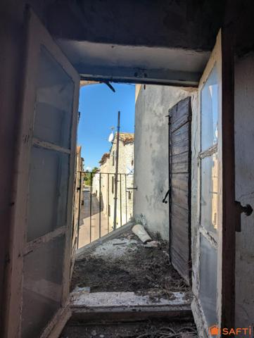 Maison de village à fort potentiel à Marguerittes.