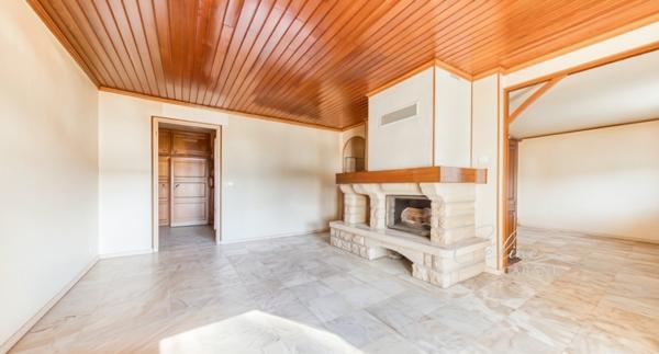 Maison
         4 pièces
        - 130 m² Exclusivité 353 700 € *