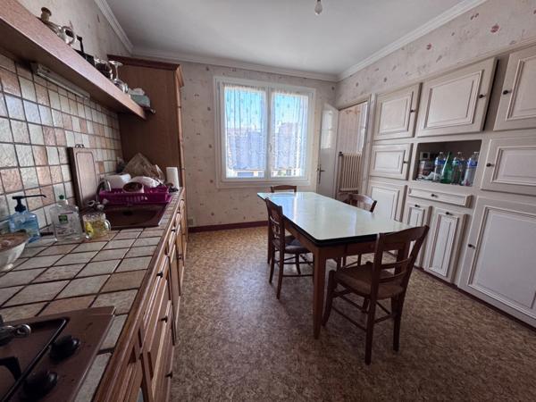 Maison 144 m² – 3 niveaux – Grand potentiel – Quimper (10 min centre) – Terrain 619 m²