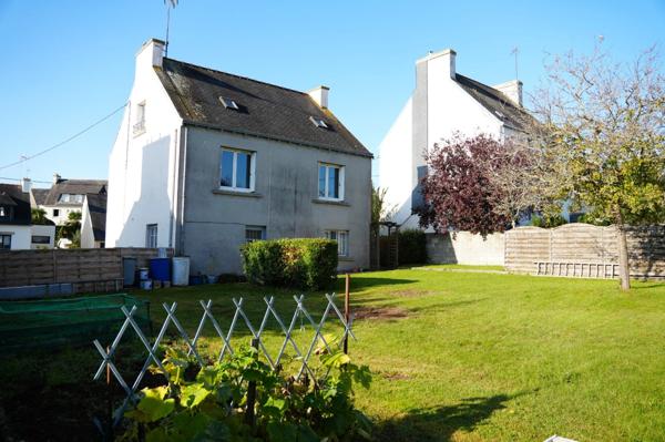 Maison 144 m² – 3 niveaux – Grand potentiel – Quimper (10 min centre) – Terrain 619 m²