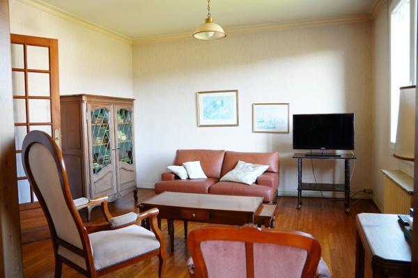 Maison 144 m² – 3 niveaux – Grand potentiel – Quimper (10 min centre) – Terrain 619 m²