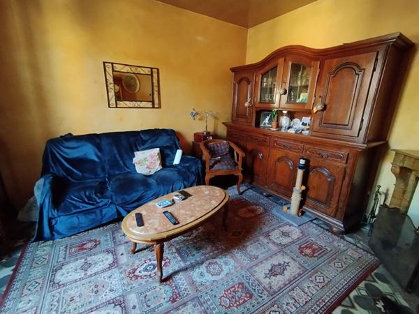 Maison 2 chambres 113m² avec plusieurs dépendances - Lucé