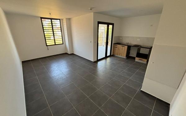 Appartement à louer    1 pièce •  Cayenne