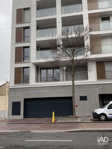 Location parking 14 m² Asnières-sur-Seine