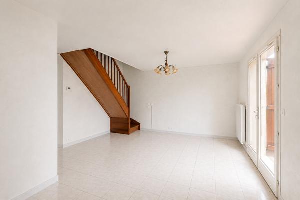 LIEUSAINT : maison F5 (85 m²) en vente