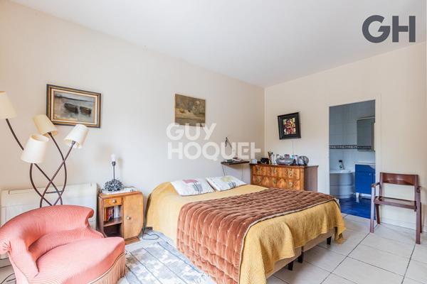 CHARMANTE MAISON DE PLAIN-PIED DE 5 PIECES (153.51 m²) À SOISY-SUR-SEINE