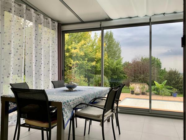 Maison périgourdine à vendre avec piscine et verger – campagne proche ville