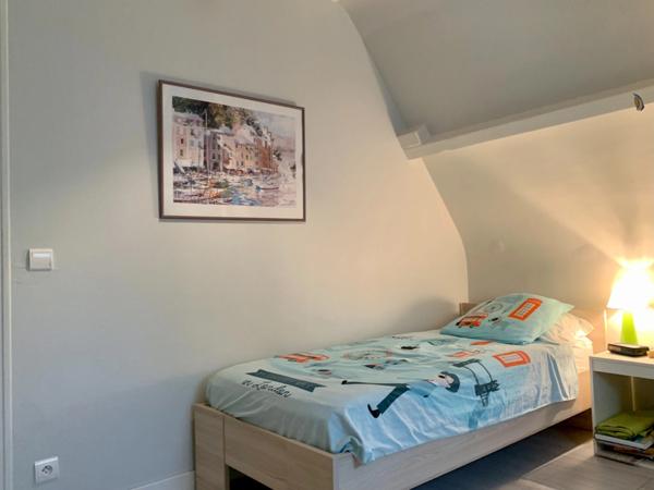 Maison périgourdine à vendre avec piscine et verger – campagne proche ville