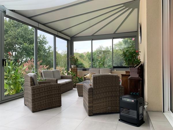 Maison périgourdine à vendre avec piscine et verger – campagne proche ville