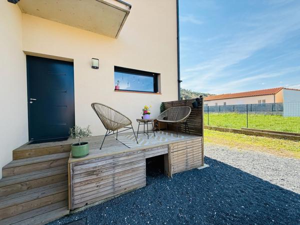 VILLA T5 NORMES RT2012 AVEC GARAGE