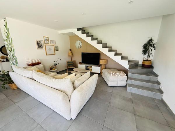 VILLA T5 NORMES RT2012 AVEC GARAGE