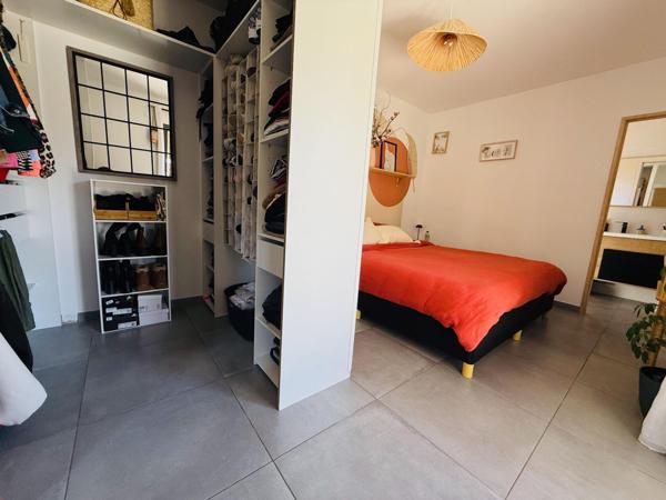 VILLA T5 NORMES RT2012 AVEC GARAGE