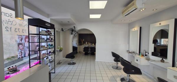 Salon de coiffure à vendre à LEZOUX (63) !