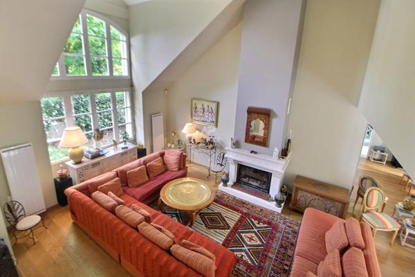 Villa Verneuil Sur Seine 7 pièce(s) 180 m2 €678 000 ** - Référence 1040