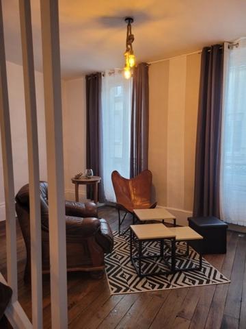 Appartement à louer 580 € CC La Souterraine 3 p 94 m² DPE D