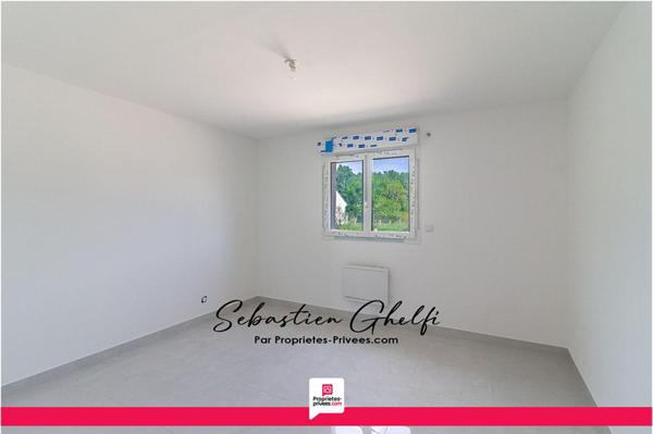 maison de plain-pied avec 3 chambres-cellier-garage-jardin