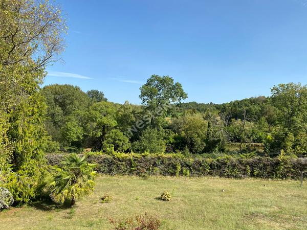 Maison Mareuil de 4 pieces proche centre ville disposant d un 2 pieces avec vue sur campagne