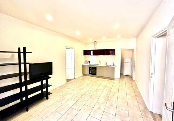 Ensemble immobilier. Centre-ville