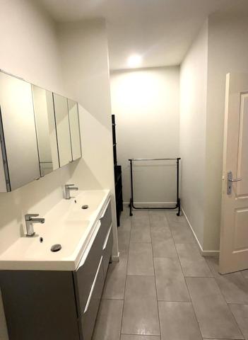 Ensemble immobilier. Centre-ville