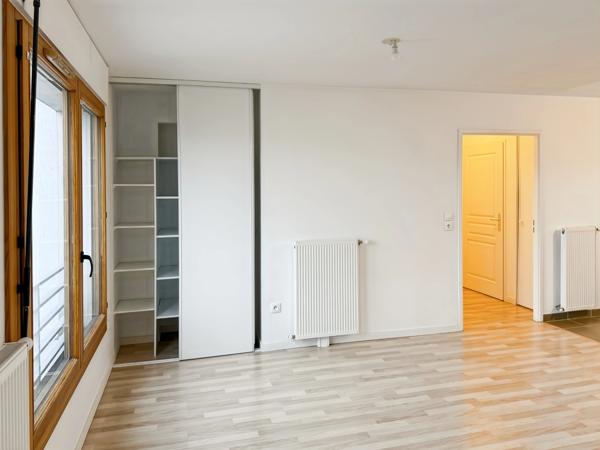 Appartement à vendre 3 pièces MONTREUIL (93)