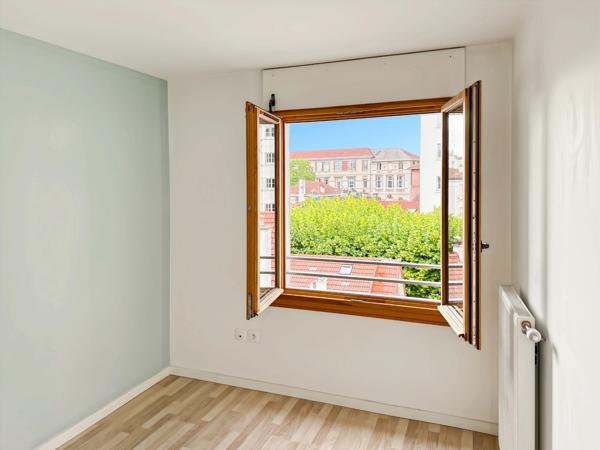 Appartement à vendre 3 pièces MONTREUIL (93)