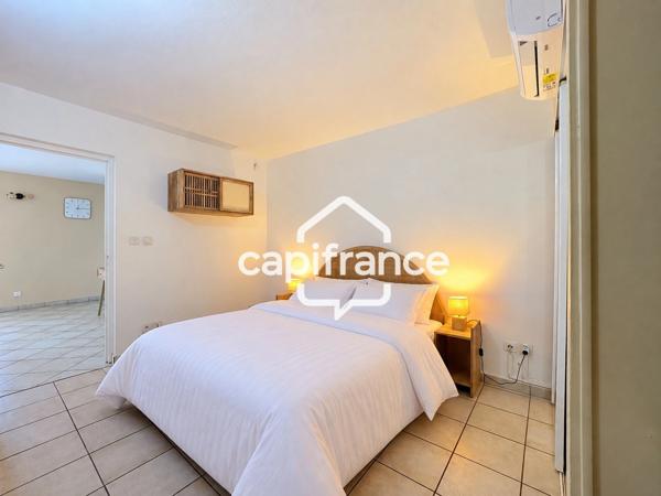 LE GOSIER – BAS-DU-FORT | T3 MEUBLÉ VUE MER – 67 M² + TERRASSE 22 M²