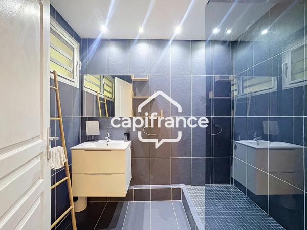 LE GOSIER – BAS-DU-FORT | T3 MEUBLÉ VUE MER – 67 M² + TERRASSE 22 M²