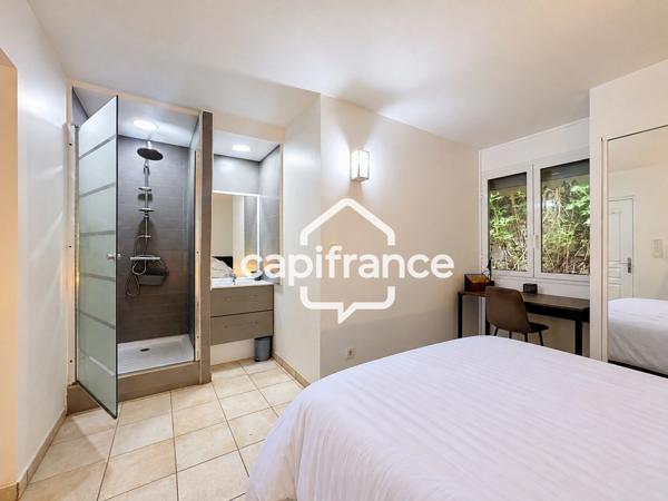 LE GOSIER – BAS-DU-FORT | T3 MEUBLÉ VUE MER – 67 M² + TERRASSE 22 M²