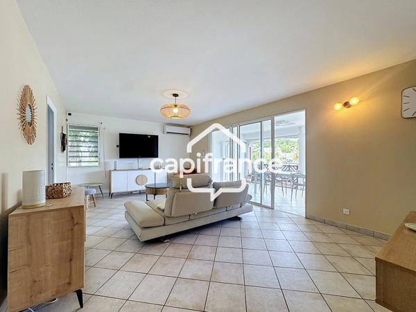 LE GOSIER – BAS-DU-FORT | T3 MEUBLÉ VUE MER – 67 M² + TERRASSE 22 M²