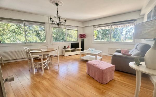 Appartement à vendre    3 pièces • 77 m2 Pau