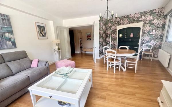 Appartement à vendre    3 pièces • 77 m2 Pau