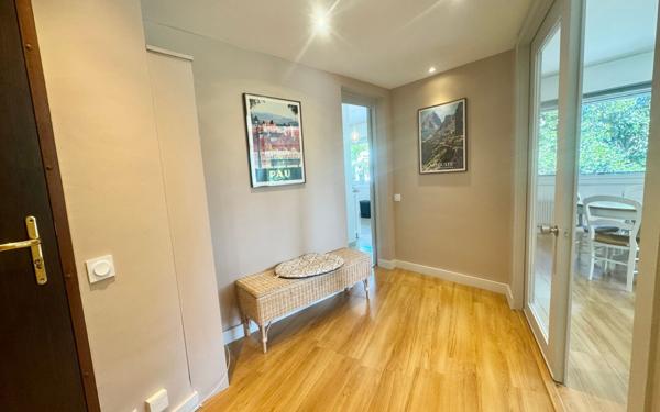 Appartement à vendre    3 pièces • 77 m2 Pau