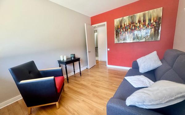 Appartement à vendre    3 pièces • 77 m2 Pau